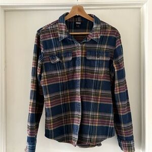 Women’s Patagonia Flannel Shirt